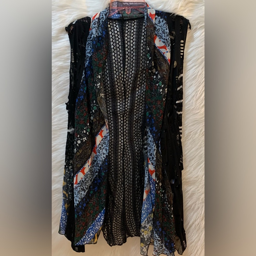 Vest Lightweight Multi colored Multi texture No Brand Tag Medium
